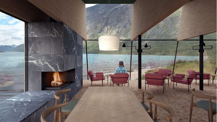 Café mit Blick auf den Gjende-See und die Berglandschaft.