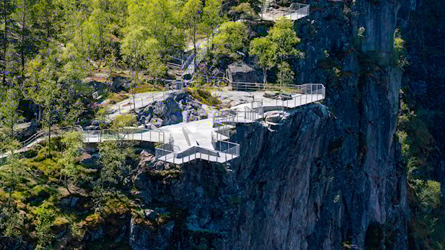 Viewing platforms in steal and path.