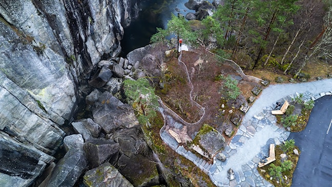 Aerial photo of the picnic area, which is located close to a gorge and river.