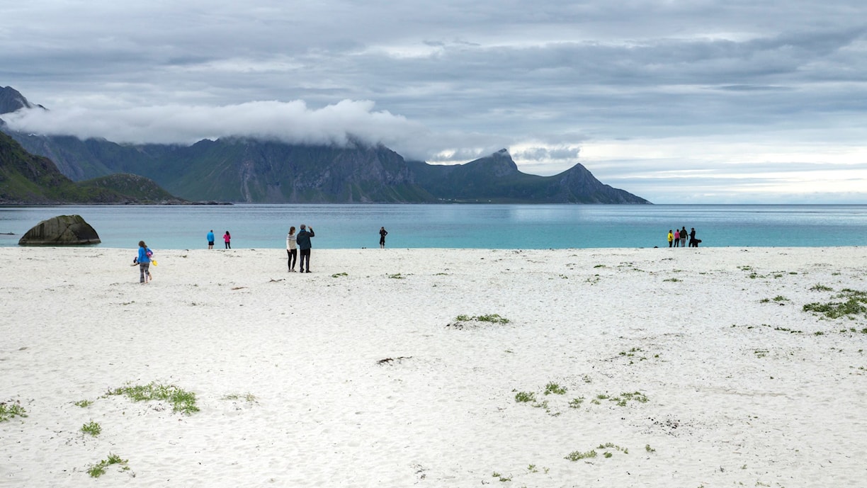 Haukelandstranda.  Norwegische Landschaftsroute Lofoten.