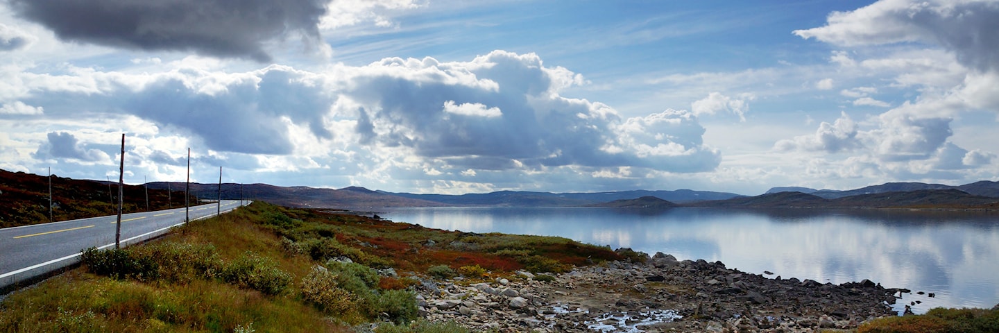 Hardangervidda, 1140 m über mit dem See Ørteren.