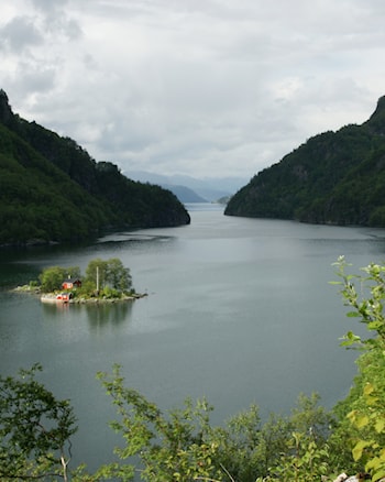 Lovra.